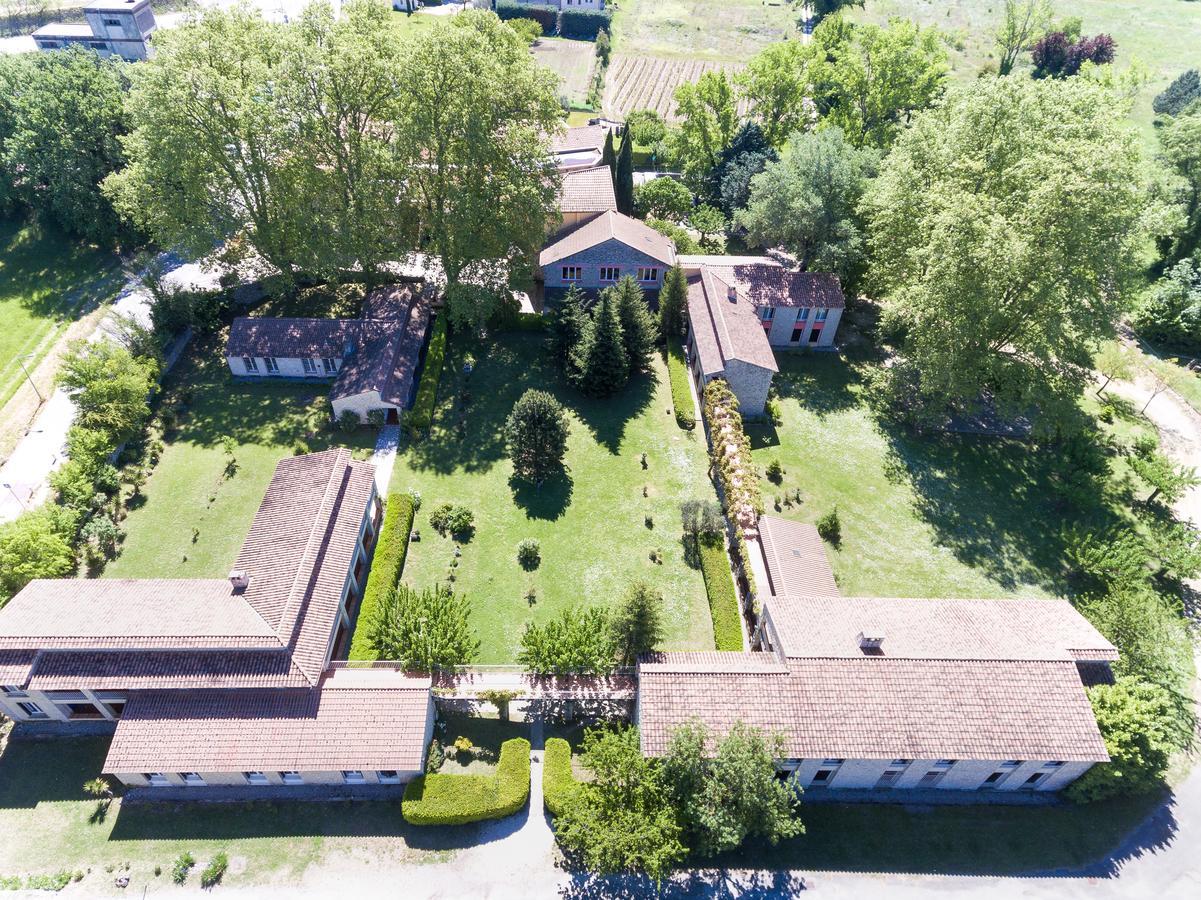 Hotel Le Moulin de César Vaison-la-Romaine Exterior foto